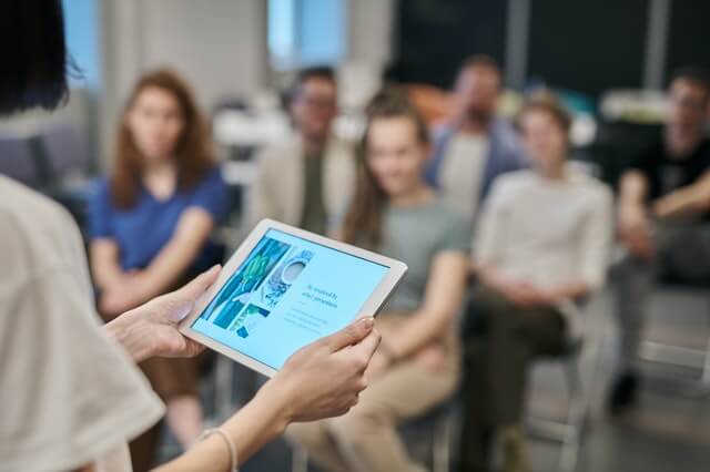Eight Benefits Of Mobile App Development To Businesses Eight Benefits Of Mobile App Development To Businesses